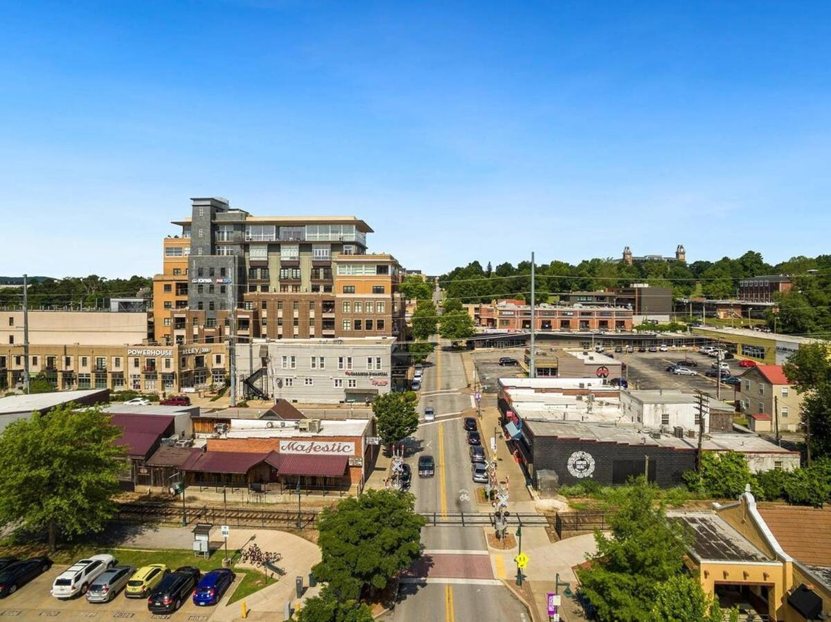 The East View - Downtown - Steps To Dickson Apartment Fayetteville Exterior photo